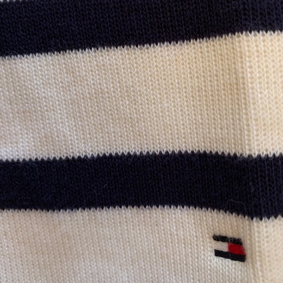 BRAND NEW Tommy Hilfiger boating sweatshirt - Picture 3 of 4